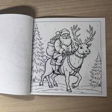 GDTME 圣诞老人坐在扶手椅上，周围环绕着礼物和圣诞绿植，营造出温馨的节日氛围。这本可爱的涂色书非常适合作为万圣节、复活节、情人节、母亲节、父亲节、教师节、圣诞派对和生日礼物。它也是送给喜欢涂色的朋友和返校季的理想之选。 - 聖誕節 - 查看 7