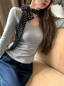 女式春季U领长袖针织T恤搭配波尔卡圆点围巾，夏季 - 灰色 - 查看 3
