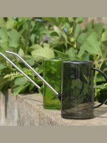 一个刻度喷壶,室内植物浇水壶,花园浇水壶,塑料浇水壶,长嘴浇水壶,带刻度,方便监测水位,必备园艺工具。适用于室内植物、花卉和多肉植物,有 1 升和 1.5 升两种规格。 - 彩色 - 查看 13