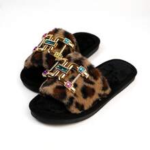 1 par de chanclas de playa bordadas con letras y cuentas, adecuadas para el hogar, la playa y el invierno