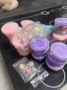 1瓶70毫升水晶泥，弹性杏桃奶油味史莱姆 - 桃子香味减压玩具，最佳返校礼物。圣诞节和万圣节礼物，派对小礼物。[随机配件和包装贴纸] 桃子水晶粘土，颜色随机发货（粘土不包含配件，不建议购买） - 彩色 - 查看 9