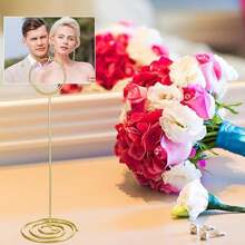 10 buc., suporturi pentru numere de masă cu înălțimea de 8,75 inch/22 cm - stil cerc păun auriu - suport pentru carduri de loc cu clemă foto, suporturi pentru numere de masă, suport pentru etichete de preț, suporturi pentru fotografii, calitate excelentă, durabile și robuste pentru petreceri de nuntă, festivaluri, sărbători, Ziua Națională, Ziua Îndrăgostiților, absolviri, recepții, restaurant, reuniuni de familie, petrecere la ceai, mementouri la birou, citire de cărți de tarot, piesă centrală pentru casă, afișare decorațiuni.