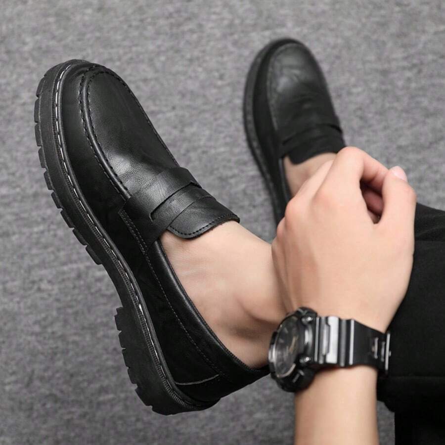2025 Summer Slip-On Leather Shoes, Men's Korean Fashion Business Casual Loafers, Slouchy Driving Shoes, Versatile English Style - Black - View 1