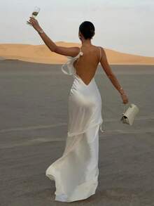 New Stylish And Sexy Spaghetti Strap Backless Dress, Long Vacation-Style Wedding Party Elegant And Sexy Bride Gift Dress, White Women's Knitted Backless Long Dress - 白色 - 查看 3
