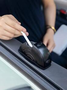 车载烟灰缸，方便存放烟灰，带钥匙盖，防止烟灰散落，适用于车窗烟灰存放，小巧耐用，是送礼佳品 - 彩色 - 查看 3