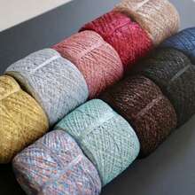 1 rollo de 50 g de madeja de hilo de crochet único, dorado y plateado, con purpurina, tejido a mano para proyectos de tejido y crochet. Perfecto para crear suéteres, gorros, bolsos y muñecas.