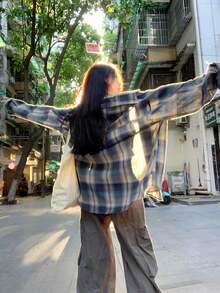 休闲格纹落肩宽松衬衫，秋季 - 藍色 - 查看 2