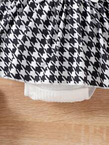 1件可爱圆领长袖连体衣，适合女婴，轻薄透气，适合春秋季穿着 - 查看 5