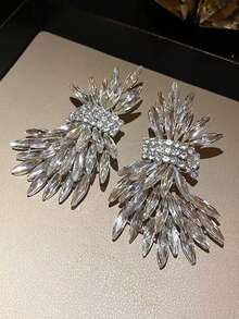 1 Pair Crystal Leaf Exaggerated Luxury Wedding Earrings, Rhinestone Glamorous Party & Daily Wear Jewelry Gift For Women - Flower Crystal Marquise Curved Earrings - View 4