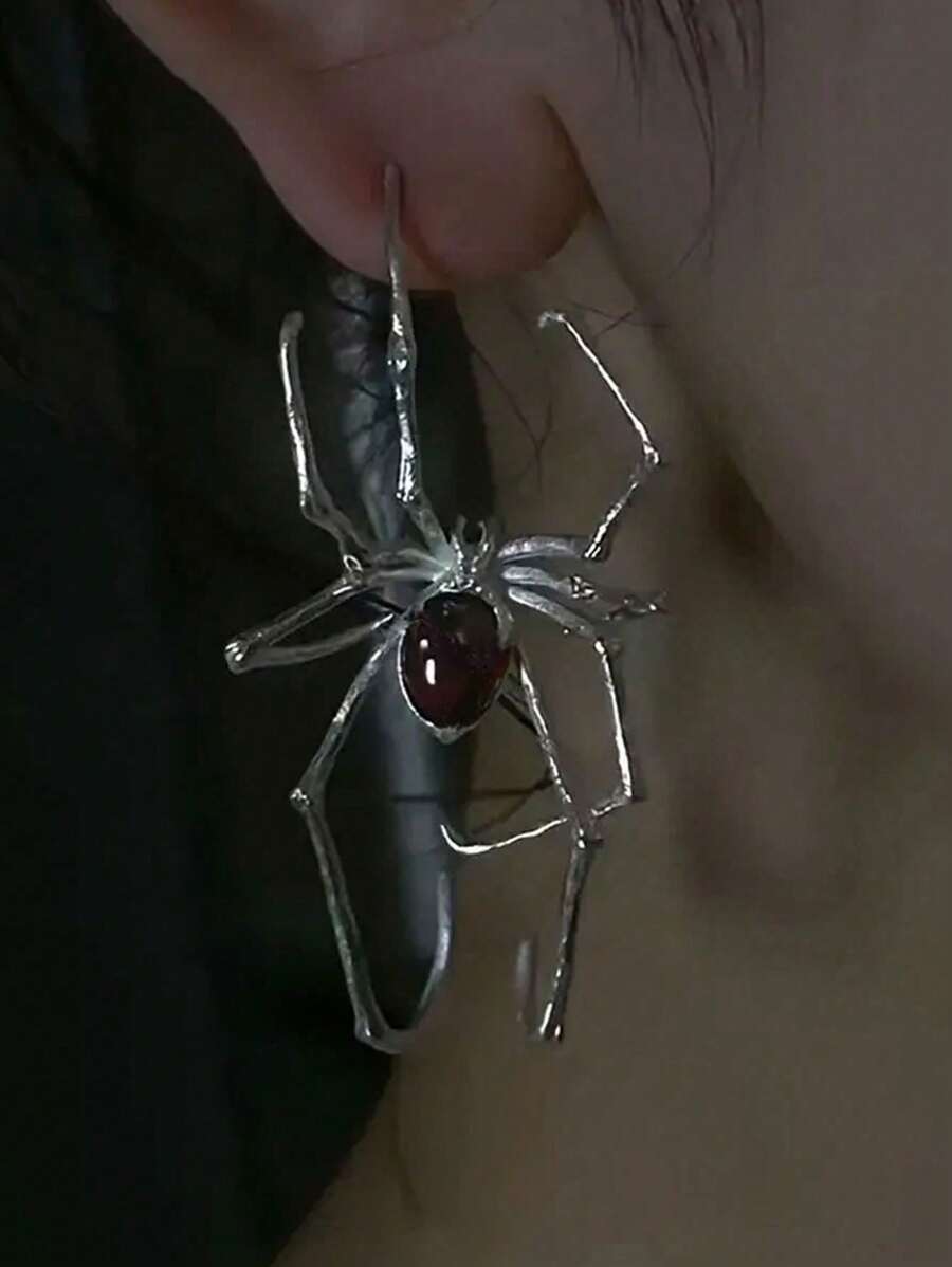 1pc Halloween Dark Gothic Creeper Spider Ear Cuffs For Women, Sweet Cool Punk Personalized Exaggerated Copper Earring Clip, Halloween Party Ear Jewelry Accessories Festival Gifts