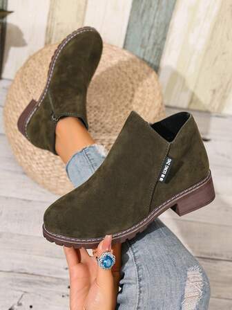 大码女式侧拉链踝靴，时尚多功能绒面短靴，美式短靴，秋冬新品