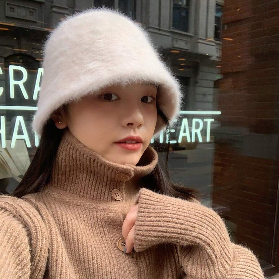 女士纯色涤纶柔软羊毛秋冬渔夫帽，白色兔毛装饰修脸简约韩版/日系风格保暖毛绒渔夫帽秋季服装 - A - 查看 1
