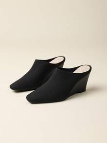 Damen High Heel Schuhe, elegante High Heel Schuhe mit luxuriösem Stil. Slip-On Sommer Damenschuhe. Schwarze Stoff Plateau Damenschuhe. Süßes Reisegeschenk, elegante Damenschuhe geeignet für Strand, Lässig Urlaub, modischer Stil für Urlaubsreisen. Neueste Mode geschlossene Zehenmule Schuhe, quadratische Zehenkappe europäischer und amerikanischer Stil Keilabsatz Slip-On Mule Schuhe, modisch und vielseitig für den täglichen Gebrauch Mule Absätze - Schwarz - Übersicht 2