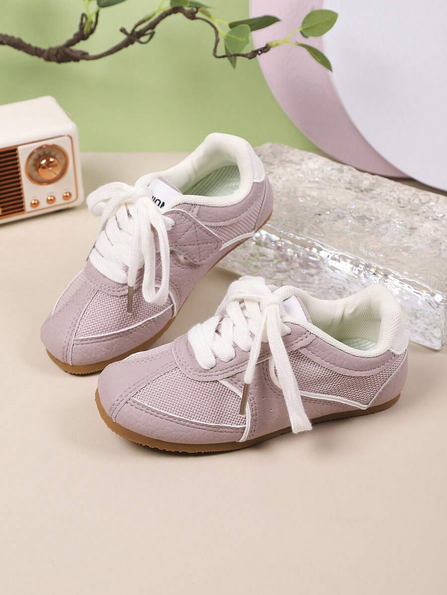 A Pair Of Stylish Kids' Mesh Sports Shoes With A Design. Suitable For Holiday Outings, Daily Outfits, And Also Perfect For Children's School Wear. (Unisex, Suitable For Both Boys And Girls)"Kids' Mesh Sports Shoes""Kids' Lace - Up Casual Shoes""School - Style Kids' Mesh Shoes""Kids' Sports Shoes For Daily Leisure""Versatile Kids' Casual Sports Shoes""2025 New Kids' Mesh Shoes"