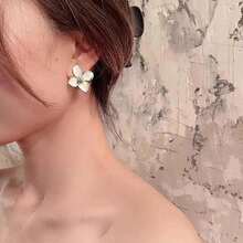 1 Pair Fashion Retro Red Lotus Dangle Earrings, Enamel Painted Floral Stud Earrings, Accessory Valentines,Mom,Mother,Mother's Day,Gift - White - View 5