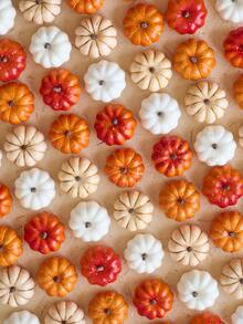 4Pcs Artificial Pumpkins Fake Pumpkin Faux Harvest Fabric Pumpkin Foam Halloween Thanksgiving Decor For Fall Decor Table Centerpiece Wedding Farmhouse Decoration - Multicolor - View 1