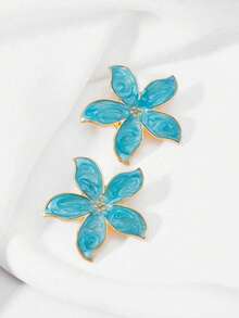 Women Stud Earrings