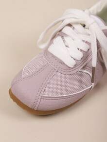 A Pair Of Stylish Kids' Mesh Sports Shoes With A Design. Suitable For Holiday Outings, Daily Outfits, And Also Perfect For Children's School Wear. (Unisex, Suitable For Both Boys And Girls)"Kids' Mesh Sports Shoes""Kids' Lace - Up Casual Shoes""School - Style Kids' Mesh Shoes""Kids' Sports Shoes For Daily Leisure""Versatile Kids' Casual Sports Shoes""2025 New Kids' Mesh Shoes"