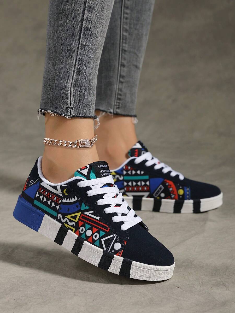 Zapatos casuales de skateboard para mujer, con estampado geométrico en contraste negro y azul, cómodos, versátiles, de punta redonda, con cordones, para deportes al aire libre y senderismo, unisex - Azul negro - Ver 1