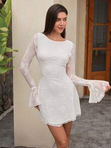 PARTHEA Abito aderente con schiena scoperta, collo a O, maniche a campana, arricciato in tessuto brunito (sexy, forza elastica, maniche lunghe)