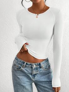 PRETTYGARDEN Women Spring And Fall Long Sleeve Shirts Clothes Cute Going Out Tops Ribbed Tight Fitted Plain Basic Tee Tshirts Vacation Outfits For Women - 白色 - 查看 3