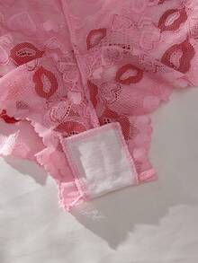 Rosa Spitzen-Lingerie-Set mit Lippen-Muster, charmant und sexy