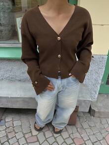 SEREN Autumn And Winter New V-Neck Two Button Long Sleeved Knitted Cardigan Women's Brown Sweater Jacket Top, Suitable For Daily Commuting And Shopping When Going Out