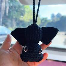 Accessoire de décoration à suspendre au rétroviseur de voiture, en crochet en forme de chauve-souris gothique. Pour une décoration esthétique de l'intérieur de votre voiture pour femmes et hommes. Pendentif d'ornement pour rétroviseur d'Halloween. - Batte - Voir 3