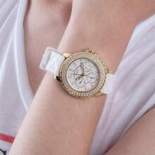 Guess Reloj de cuarzo para mujer, movimiento de cuarzo, caja de acero inoxidable, correa de silicona, resistente al agua, adecuado para reuniones diarias y otras ocasiones Gw0411l1