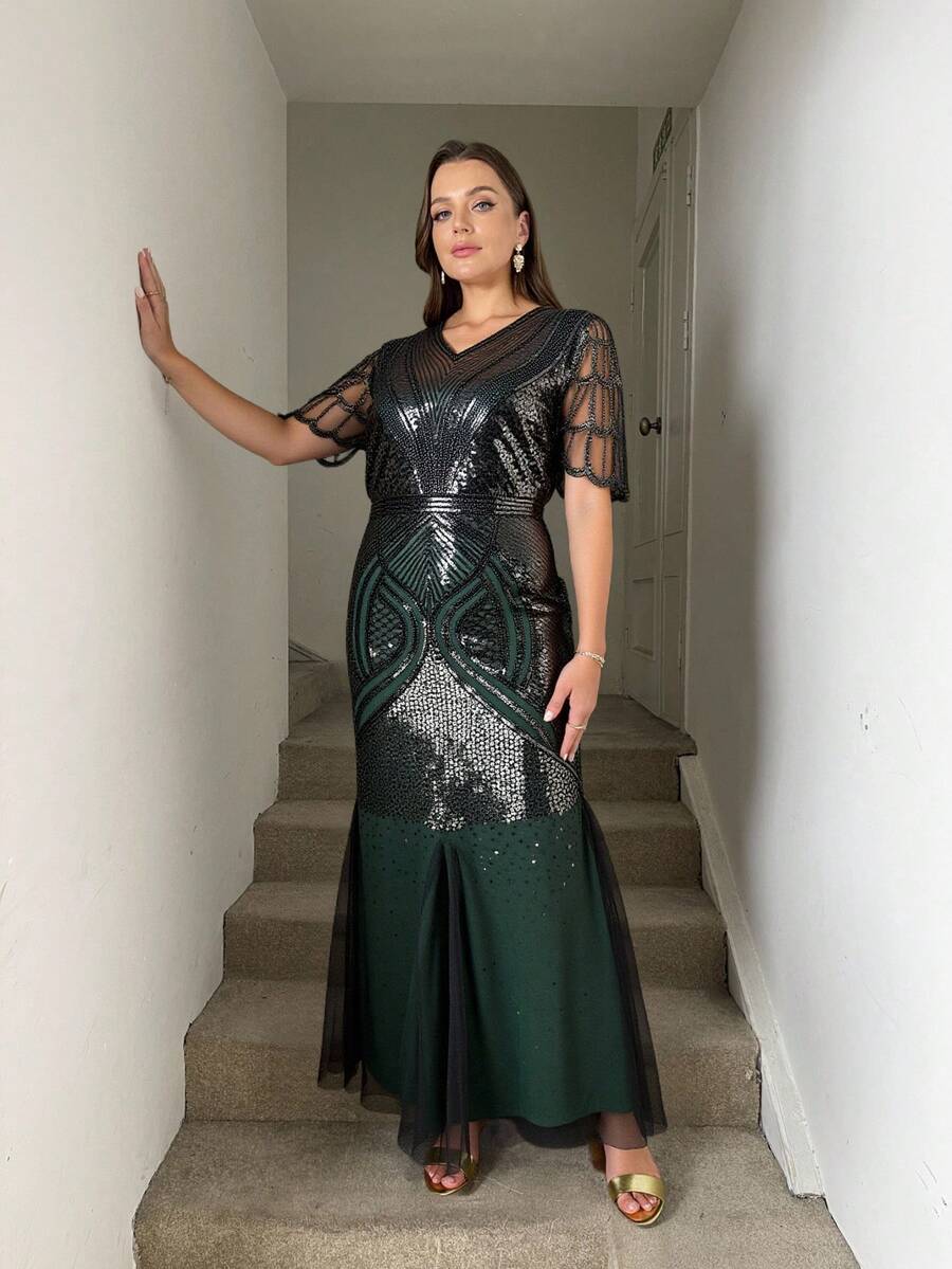 JINLICX Elegant Party Dress, Fitted Mesh Sequin Gown, Formal Evening Dress - Green - View 1