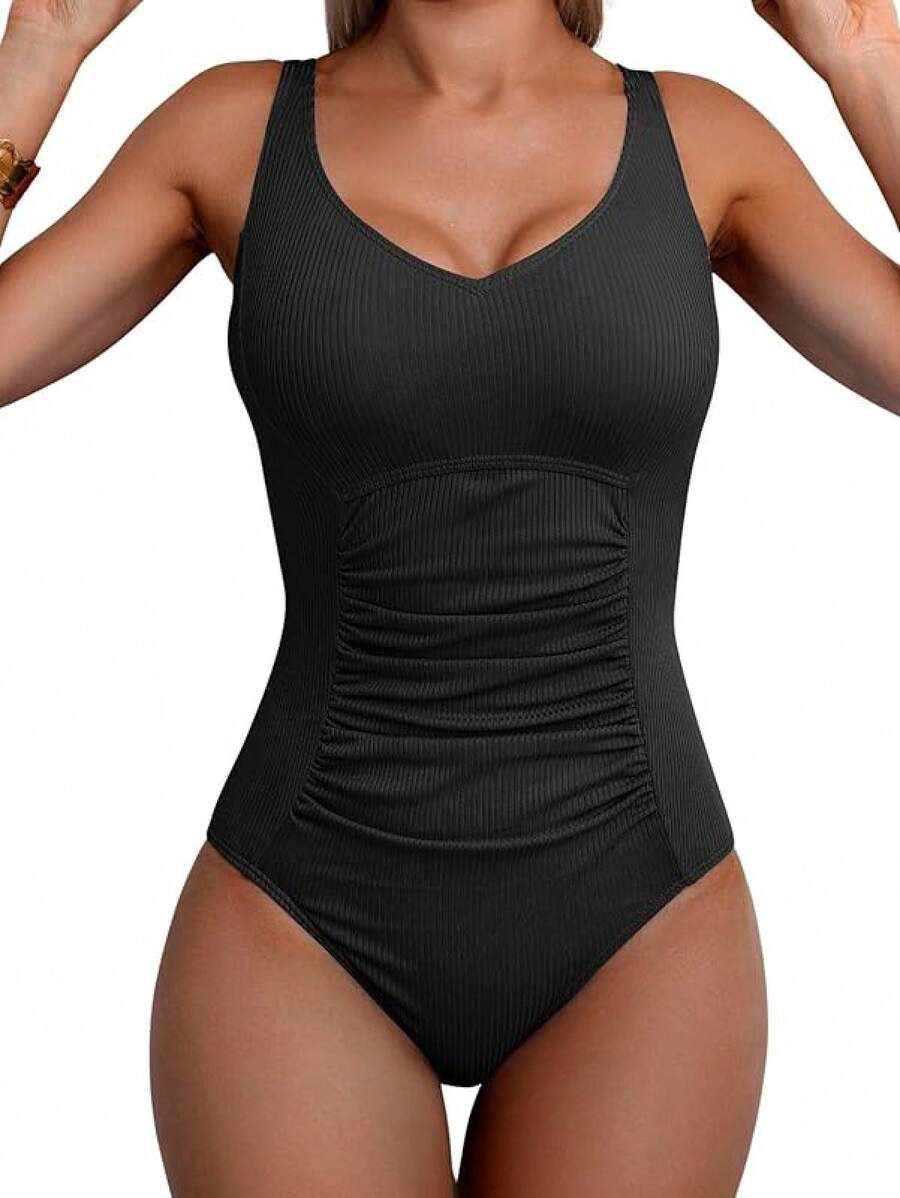 Traje de baño de una pieza con diseño fruncido y control de abdomen - Acanalado, negro - Ver 1