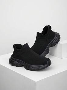 1 Pair Kids' Sneakers, Breathable Elastic Soft Shock-Absorbing Quick-Drying Lightweight Slip-On Casual Shoes For Boys & Girls, Suitable For Running & Walking - Black - View 3