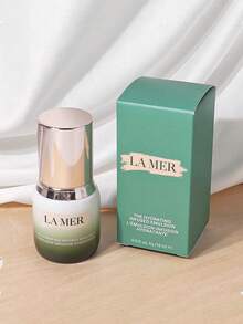 LA MER [迷你尺寸] 保濕賦活乳液 15ml / 賦予肌膚光澤與健康亮麗 / 全天候修護與保濕 / 保護並幫助穩定肌膚水分屏障 / 舒緩臉部保濕乳液，顯著減輕肌膚紅腫與刺激，提供抗壓效果 / 清爽保濕乳液質地，易於塗抹 - New - 15ml - 查看 3