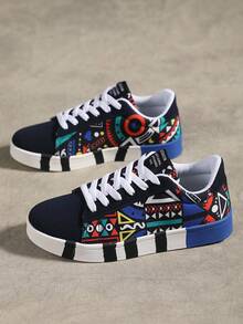 Zapatos casuales de skateboard para mujer, con estampado geométrico en contraste negro y azul, cómodos, versátiles, de punta redonda, con cordones, para deportes al aire libre y senderismo, unisex - Azul negro - Ver 2