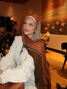 1 件水彩印花头巾，时尚优雅百搭女士围巾，轻质单面印花材质穆斯林头巾，适合所有季节、日常穿着或长袍 - 橘色 - 查看 4