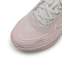 Jordan 女款 NIKE VOMERO PLUS 跑步鞋，轻便休闲运动鞋 HV8154-603 - 卡其色 - 查看 8