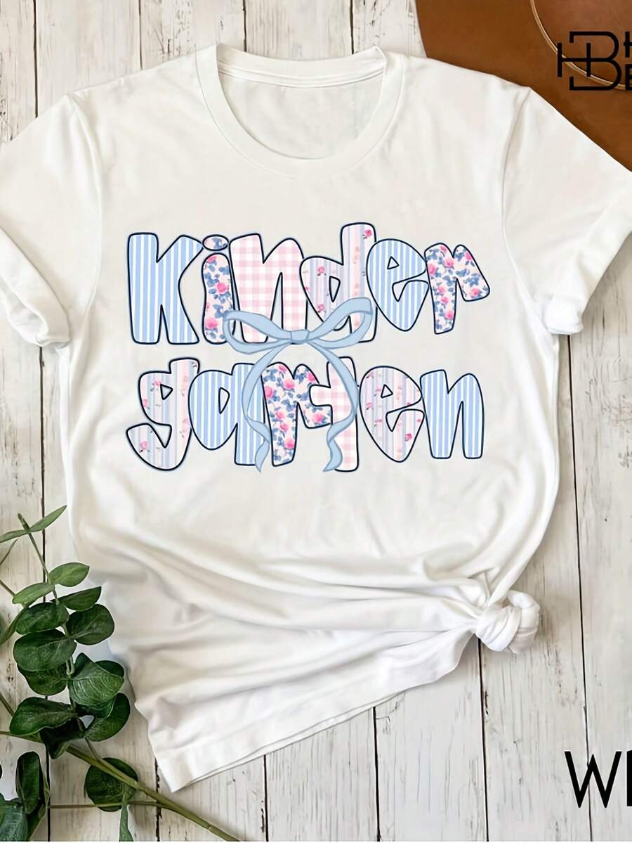 Kindergarten Tea Shirt, Coquette Floral Kinder Garten , Back To School Shirt, Pre-K Tea T-Shirt, First Day Of School Swea - Blanco - Ver 1