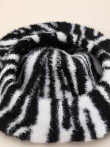 1pc Casual Faux Fur Zebra Striped Beret Hat, Vintage Thick Pattern, Soft & Fluffy, Suitable For Gifts And Daily Wear, Autumn/Winter