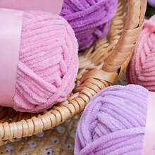 1 Skein 50g, Soft & Comfortable Chenille Yarn With Lurex, Thick Chenille Yarn, Fuzzy Yarn, Yarn Length Approx. 59m, Diameter Approx. 4.5mm, Suitable For Knitting Dolls, Bags, Scarves, Hats, Blankets (Waistband Random) - Multicolor - View 3