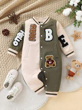 Höst/Vinter Babypojke Mode Personlig 3D Broderad Patch Färgglad Rib Stickad Layered Tyg Stand Collar Långärmad Jumpsuit