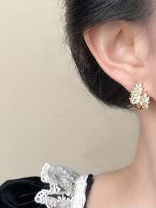 1pc Women's Copper Plated Zirconia Crystal Wheat Design Necklace, Elegant For Commuting Or Daily Wear, Enhances Visibility And Luxury