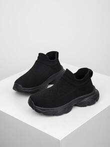 1 Pair Kids' Sneakers, Breathable Elastic Soft Shock-Absorbing Quick-Drying Lightweight Slip-On Casual Shoes For Boys & Girls, Suitable For Running & Walking - Black - View 4
