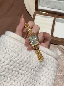 1件装女士简约休闲优雅复古中东风格手镯手表，复古金色