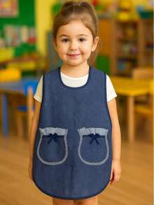 Mandil Preescolar de Mezclilla / Bata de trabajo para Preescolar de Niña con Bolsas con Decoración - Azul - Ver 1