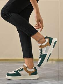 女式新款拼色厚底休闲户外登山鞋，时尚字母树枝图案系带休闲滑板运动鞋