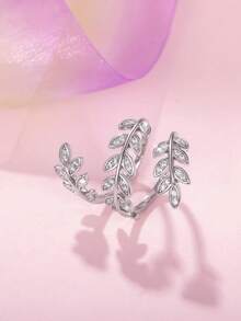 1枚优雅立方氧化锆戒指，适合作为情人节礼物、结婚礼物、订婚礼物、周年纪念礼物或女士派对首饰。 - 銀色 - 查看 8