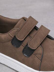 1 Đôi giày thể thao đế bằng chống trượt thoải mái, thoáng khí, phù hợp cho cả nam và nữ, thích hợp cho hoạt động ngoài trời trong mọi mùa, dành cho trẻ em và người lớn - màu nâu - Xem 6