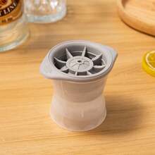 Silikon Eishockey Form, 3D Whiskey Eishockey Maschine, leicht zu entformende Konstruktion, kugelförmiger Eiswürfelbereiter, Durchmesser 10,9 cm, Küchen- und Bar-Zubehör für gekühlte Getränke