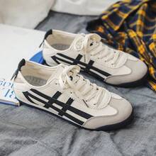 أحذية رياضية (نمط اللسان عشوائي، بطانة زرقاء عند الكعب عشوائية) أحذية جديدة للأزواج ذات قيمة عالية للتنقل، أحذية كاجوال مبسطة وأنيقة (عدد ثقوب الرباط عشوائي)