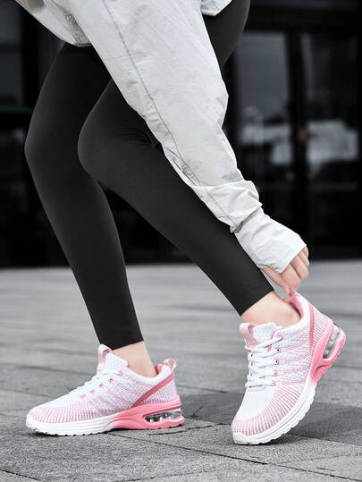 女士透气网眼气垫跑步鞋 - 轻便防滑休闲运动鞋，适合所有季节